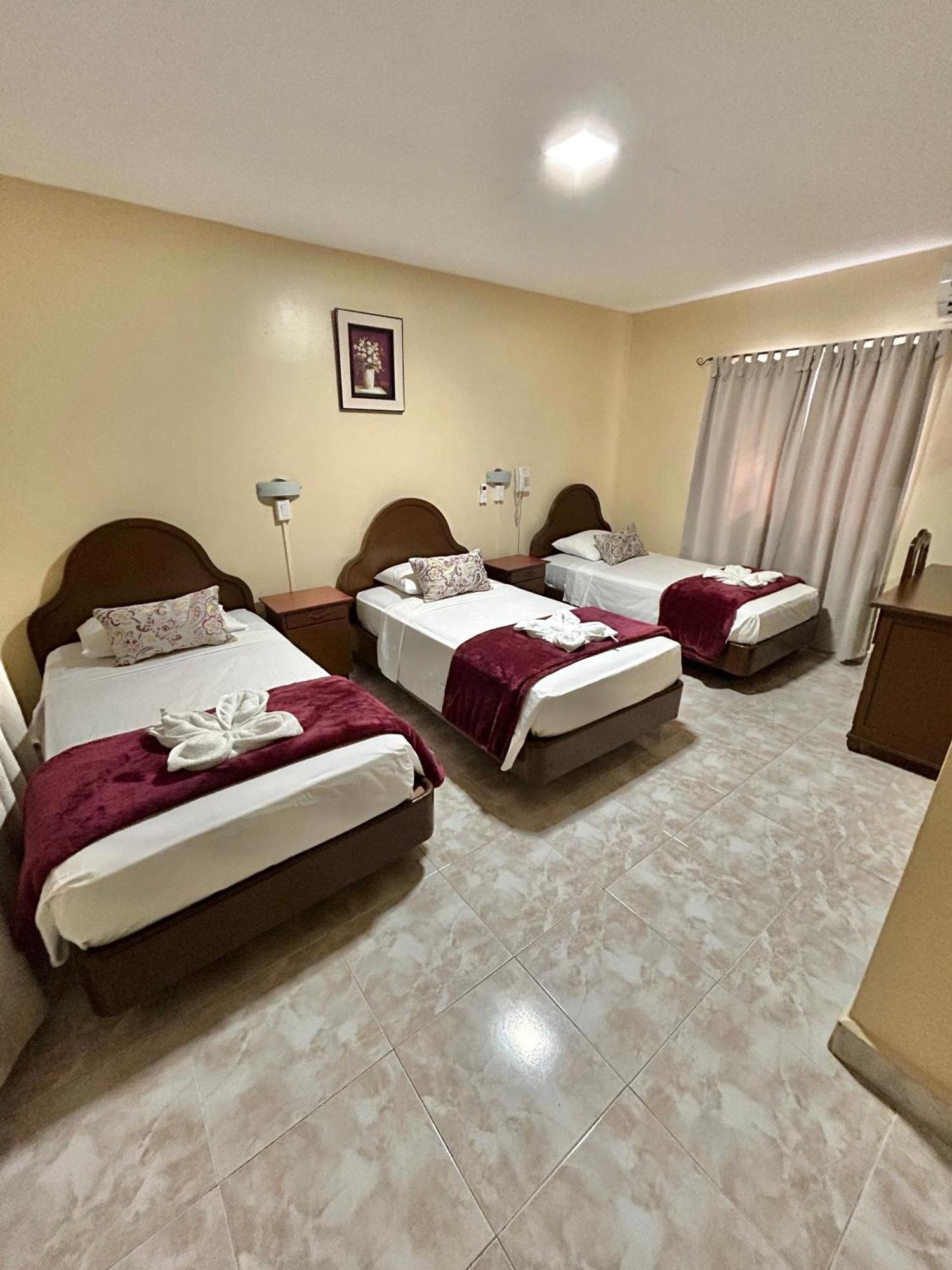 Hotel Madrid Chiriqui เดวิด ภายนอก รูปภาพ