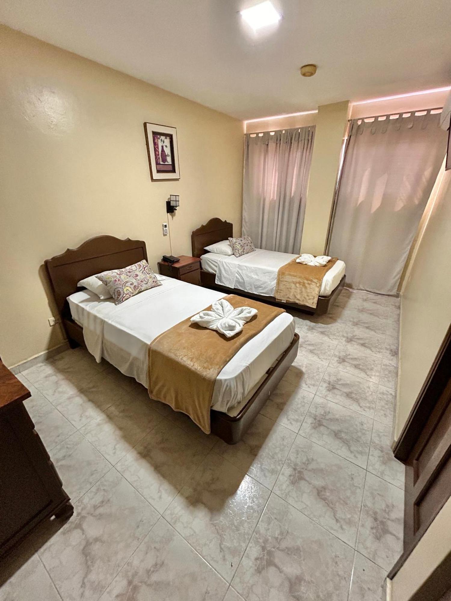 Hotel Madrid Chiriqui เดวิด ภายนอก รูปภาพ