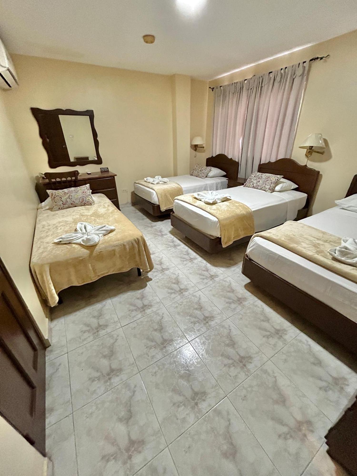 Hotel Madrid Chiriqui เดวิด ภายนอก รูปภาพ