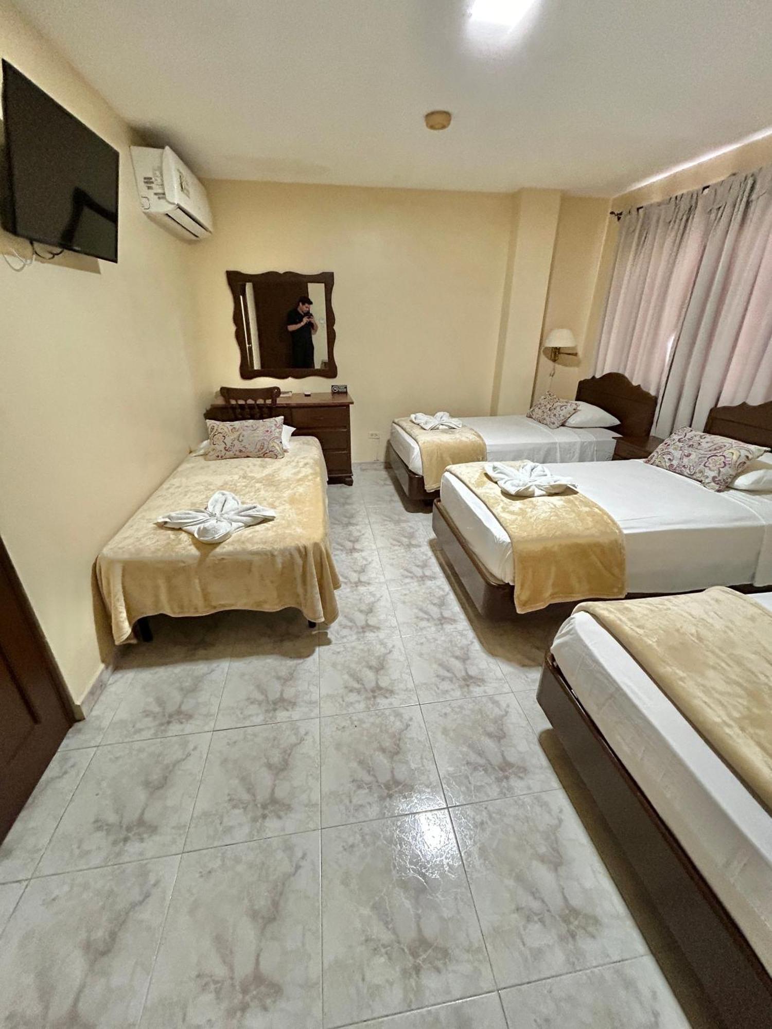Hotel Madrid Chiriqui เดวิด ภายนอก รูปภาพ